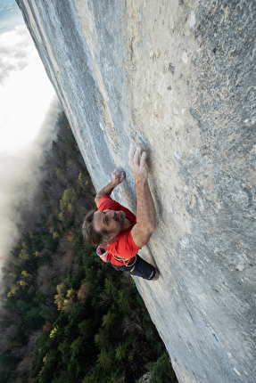 Legendary Alexander Huber frees 'Mythos' (8c+) at Barmsteine