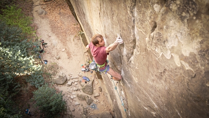 Seb Berthe flashes Le Voyage at Annot in France